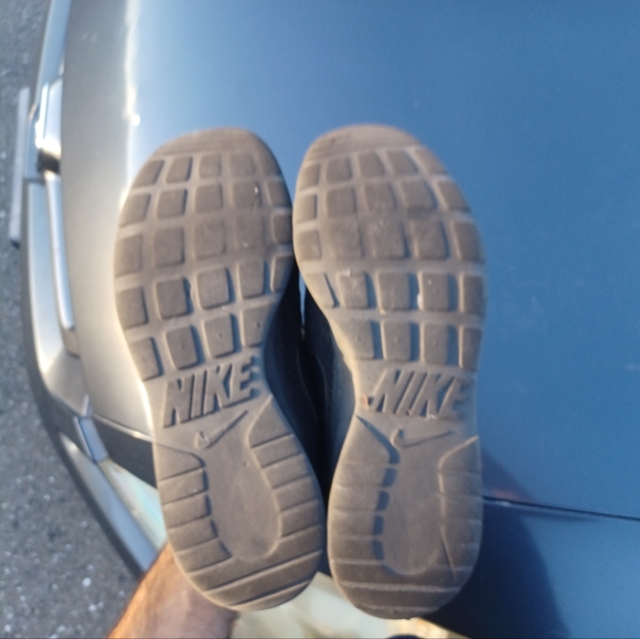 Nike tanjun black shoes 10.5 - Picture 7 of 11